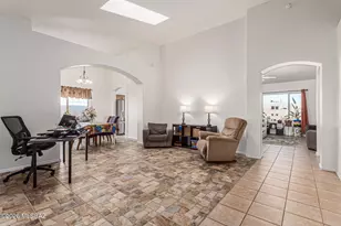 9496 N Weather Hill Dr, Tucson, AZ 85743 - Photo 16