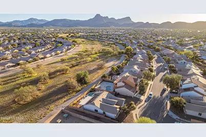 9496 N Weather Hill Drive, Tucson, AZ 85743 - Photo 12