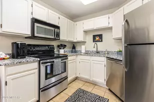 6655 N Canyon Crest Dr, Tucson, AZ 85750 - Photo 16