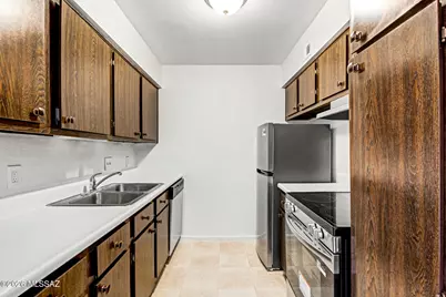 6335 N Barcelona Lane #719, Tucson, AZ 85704 - Photo 12