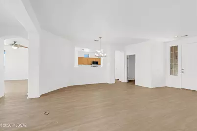 7700 W Wildflower Crest Way, Tucson, AZ 85743 - Photo 8