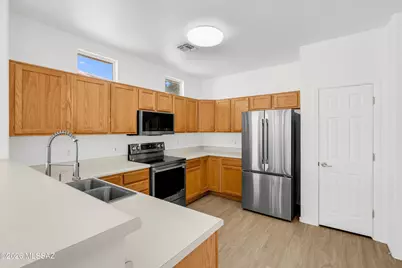 7700 W Wildflower Crest Way, Tucson, AZ 85743 - Photo 18