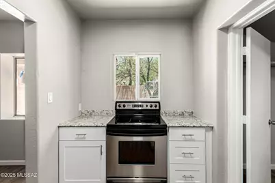 31 W President Street, Tucson, AZ 85714 - Photo 12