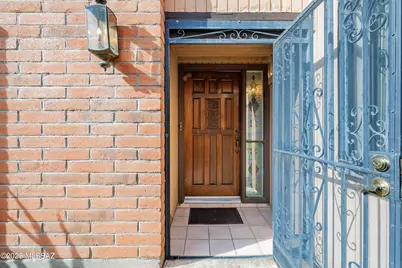 5461 N Camino Del Penoso, Tucson, AZ 85750 - Photo 2