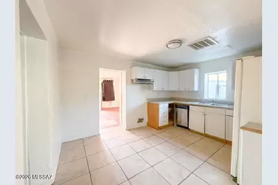 1025 S Kroeger Lane, Tucson, AZ 85745 - Photo 6