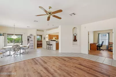 430 W Rio Sinaloa, Green Valley, AZ 85614 - Photo 2