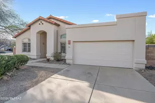 10621 E Northern Crest Dr, Tucson, AZ 85748 - Photo 1