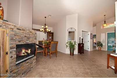 11122 N Desert Flower Drive, Tucson, AZ 85737 - Photo 10