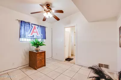 2753 N Tyndall Avenue, Tucson, AZ 85719 - Photo 16