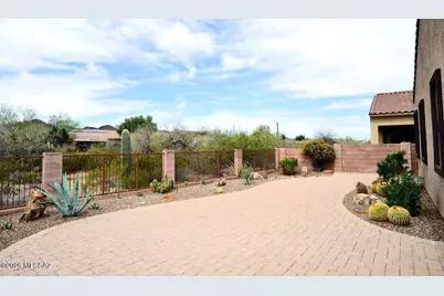 8571 N Shadow Wash Way, Tucson, AZ 85743 - Photo 12