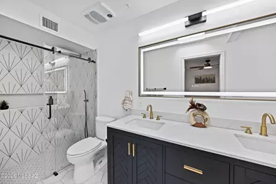 10631 E Rusty Spur Drive, Tucson, AZ 85749 - Photo 18