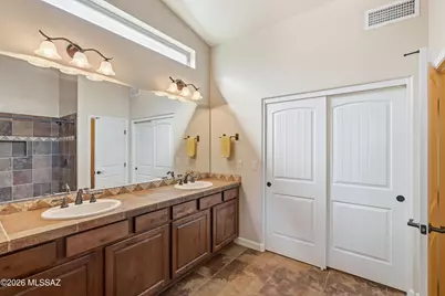 2480 E Glen Canyon Road, Green Valley, AZ 85614 - Photo 30