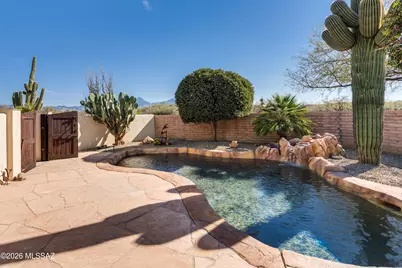 2480 E Glen Canyon Road, Green Valley, AZ 85614 - Photo 2