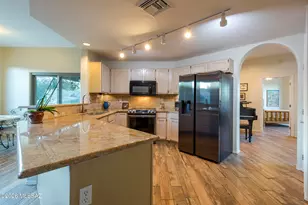 4935 N Desert Tortoise Pl, Tucson, AZ 85745 - Photo 12