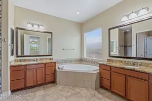 11681 N Palawan Pl, Oro Valley, AZ 85737 - Photo 18