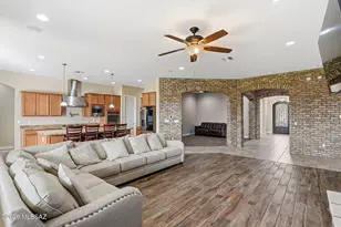 11681 N Palawan Pl, Oro Valley, AZ 85737 - Photo 12