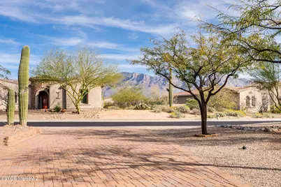 11681 N Palawan Place, Oro Valley, AZ 85737 - Photo 2