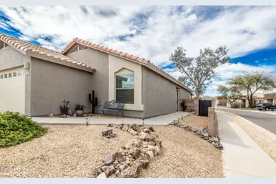 658 S Painted River Way, Vail, AZ 85641 - Photo 2