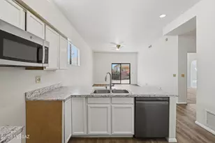 10016 E Paseo San Ardo, Tucson, AZ 85747 - Photo 14