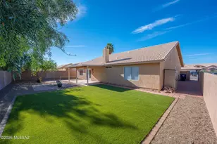 9261 E Bent Creek Way, Tucson, AZ 85747 - Photo 30