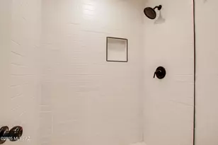 828 S Langley Ave, Tucson, AZ 85710 - Photo 12