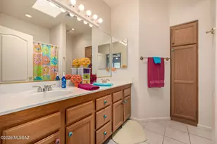 1041 W Saddlehorn Pl, Oro Valley, AZ 85704 - Photo 30