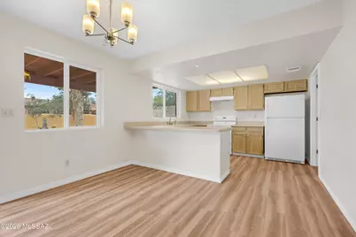 8163 N Suwannee Drive, Tucson, AZ 85741 - Photo 12