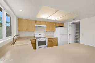 8163 N Suwannee Dr, Tucson, AZ 85741 - Photo 14