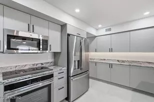 4711 E Silver Pl, Tucson, AZ 85712 - Photo 8