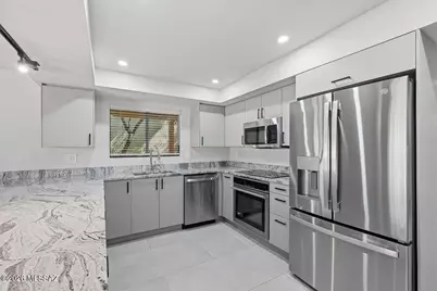 4711 E Silver Place, Tucson, AZ 85712 - Photo 10