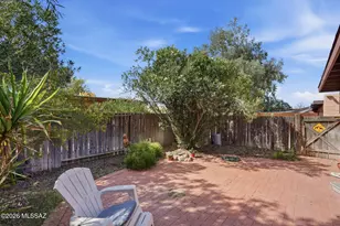 927 E Mesquite Dr, Tucson, AZ 85719 - Photo 24