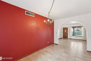 927 E Mesquite Dr, Tucson, AZ 85719 - Photo 10