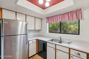 927 E Mesquite Dr, Tucson, AZ 85719 - Photo 12