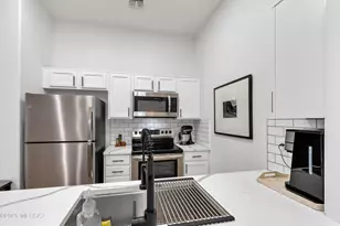 2018 E River Rd, Tucson, AZ 85718 - Photo 8