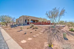 13826 E Langtry Ln, Tucson, AZ 85747 - Photo 2