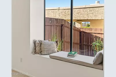 3242 N Glen Creek Drive, Tucson, AZ 85712 - Photo 6