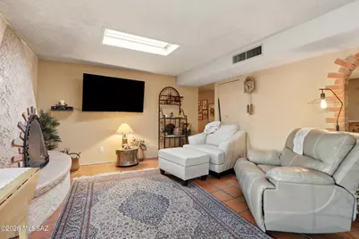3770 N Gunnison Drive, Tucson, AZ 85749 - Photo 6