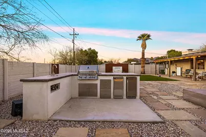 4723 N Maddux Avenue, Tucson, AZ 85704 - Photo 32