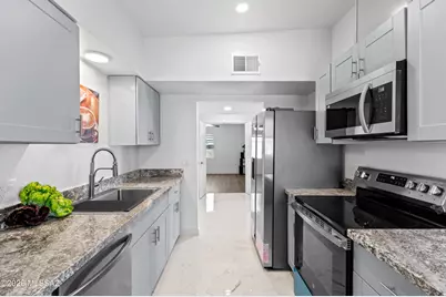 536 E Seneca Street, Tucson, AZ 85705 - Photo 2