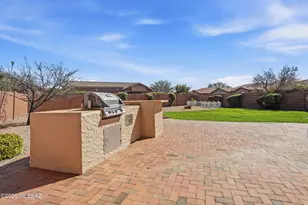 12306 N Pathfinder Dr, Marana, AZ 85658 - Photo 34