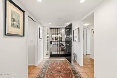 5001 N Crestridge Drive, Tucson, AZ 85718 - Photo 2