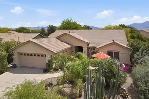 1018 N Cowboy Canyon Dr, Green Valley, AZ 85614 - Photo 2