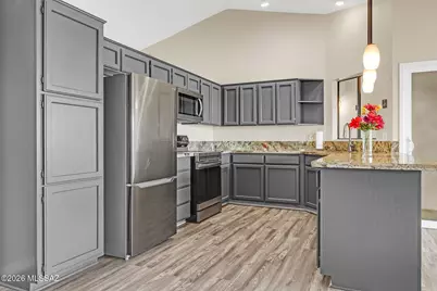 1617 W Canyon Shadows Lane, Tucson, AZ 85737 - Photo 10