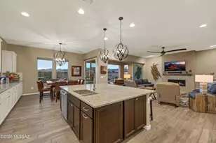 13683 N Hidden Springs Dr, Oro Valley, AZ 85755 - Photo 12