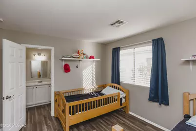 8118 N Kearny Drive, Tucson, AZ 85743 - Photo 16
