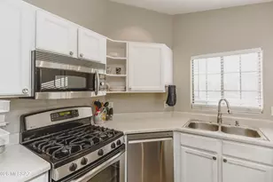 8118 N Kearny Dr, Tucson, AZ 85743 - Photo 8