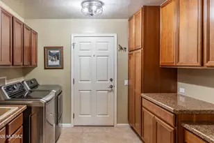 13110 N Desert Mosaic Pl, Marana, AZ 85658 - Photo 12