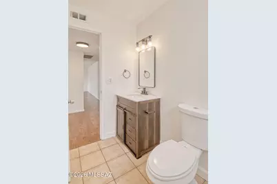 6717 E Calle La Paz #D, Tucson, AZ 85715 - Photo 18