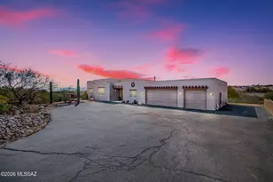 11651 N Copper Mountain Dr, Tucson, AZ 85737 - Photo 2