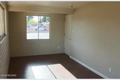 1725 S Woodland Avenue, Tucson, AZ 85711 - Photo 8